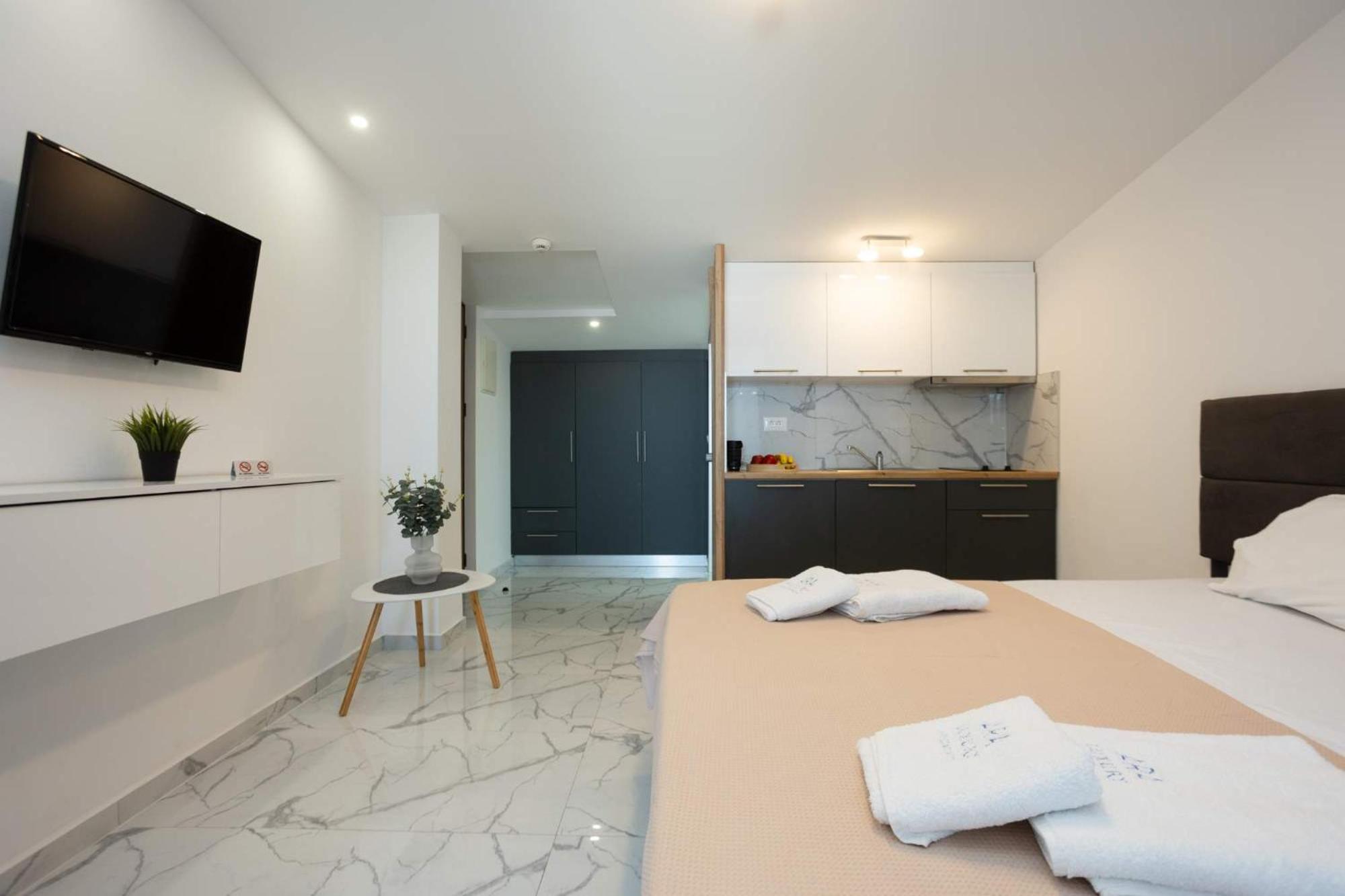 Avgerinos Apartments 폴리크로노 외부 사진