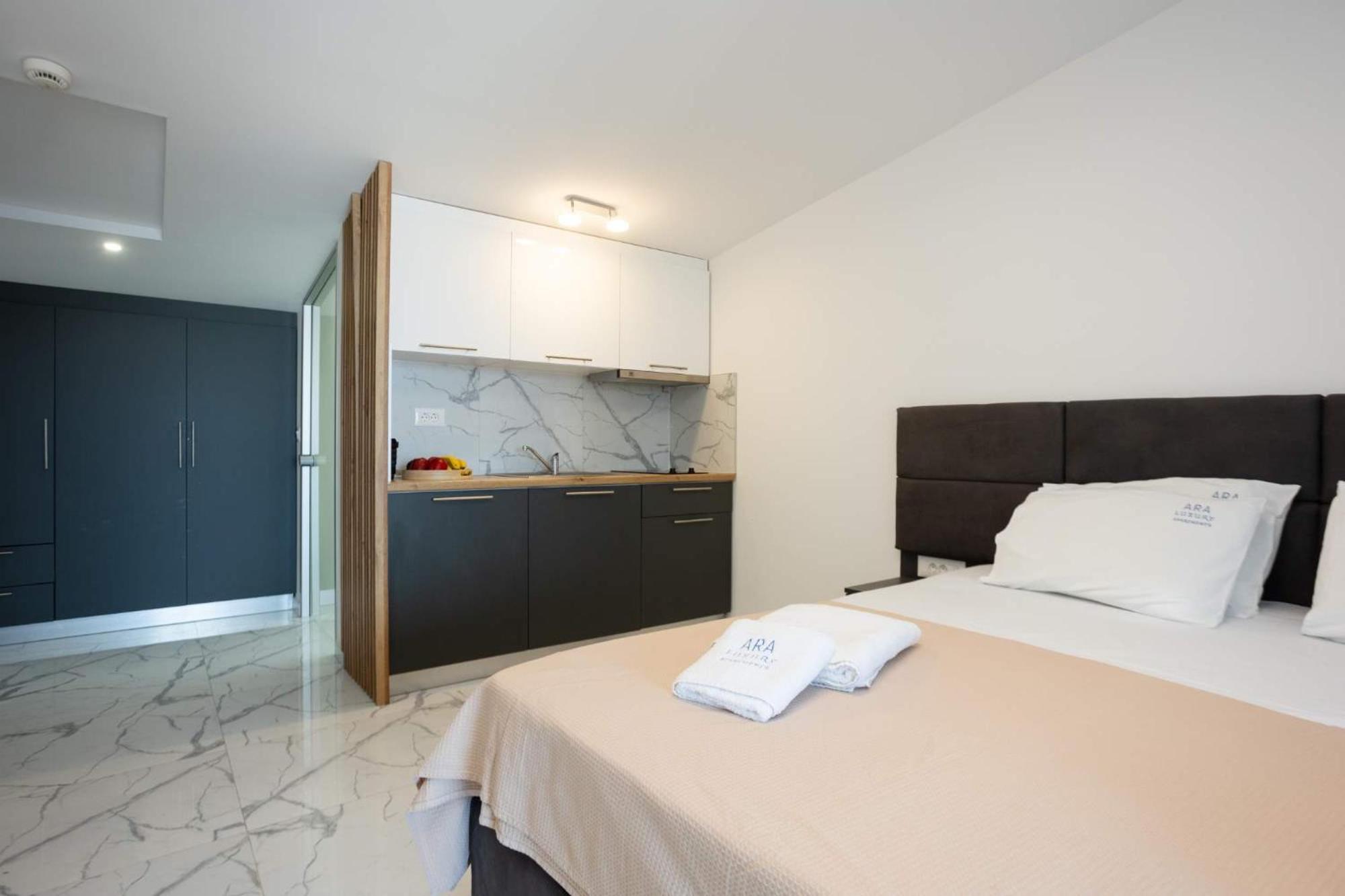 Avgerinos Apartments 폴리크로노 외부 사진
